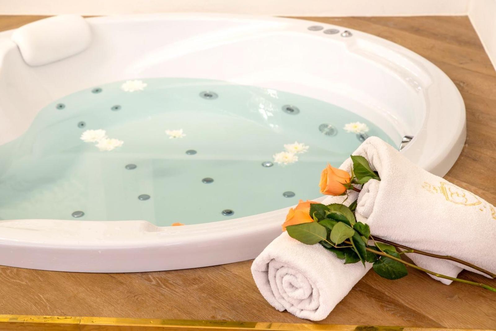 Jacuzzi Royal Suite Budapešť Exteriér fotografie