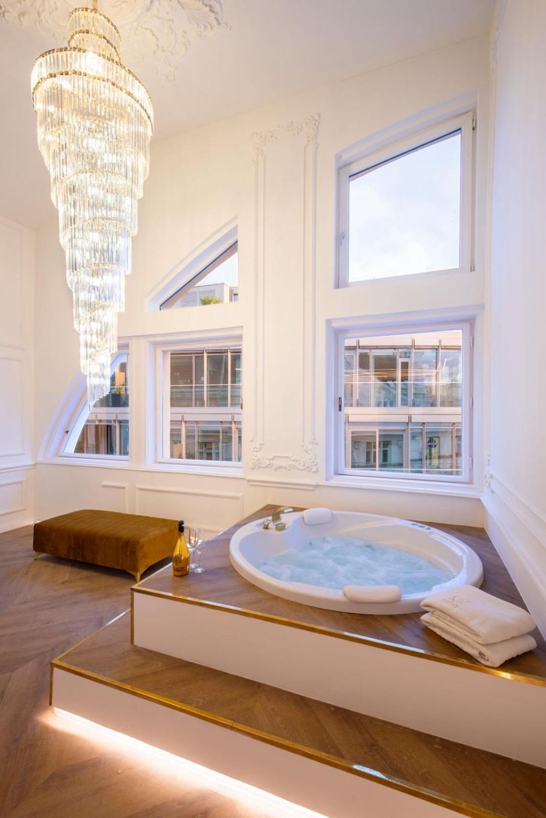 Jacuzzi Royal Suite Budapešť Exteriér fotografie